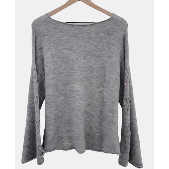 EUC H&M Lace Up Bell Sleeve Top - Small - Picture 2 of 8